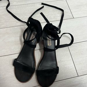 Steve Madden tiny heel